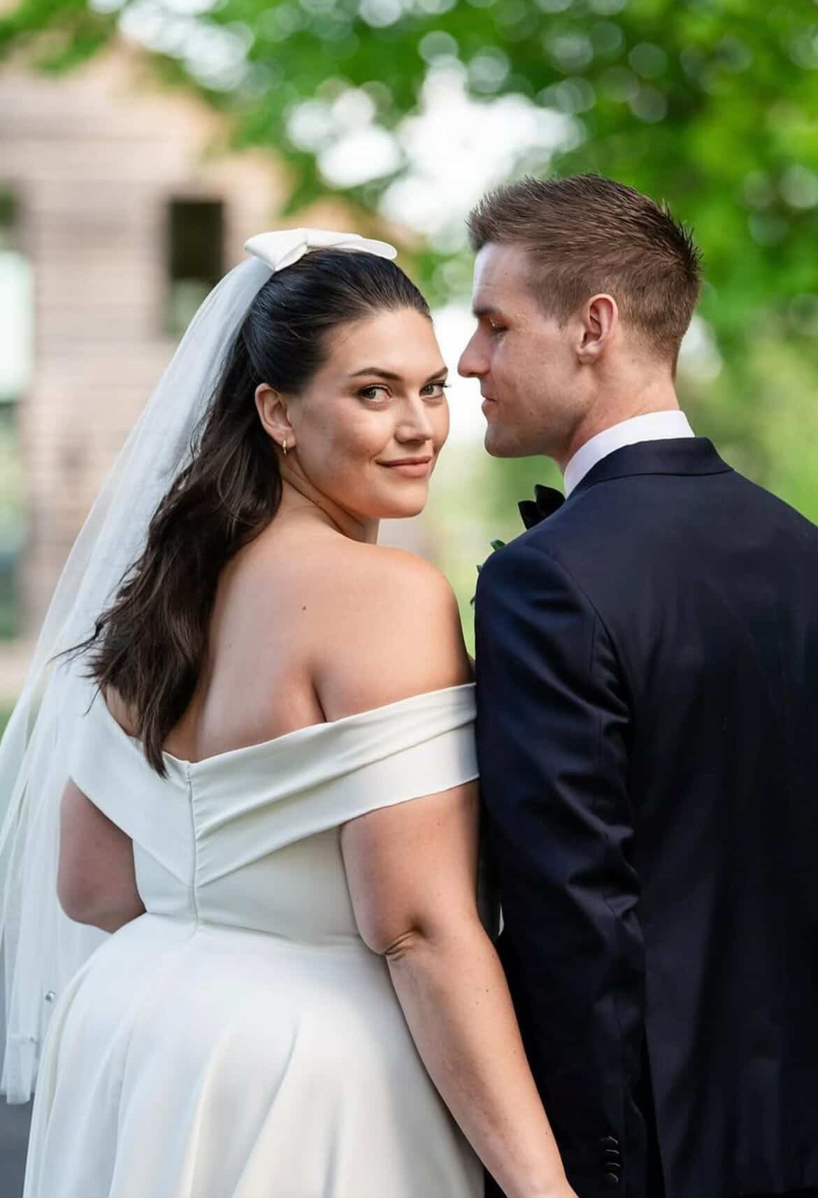 24706E42-0717-48AD-880B-0BD44B02A381